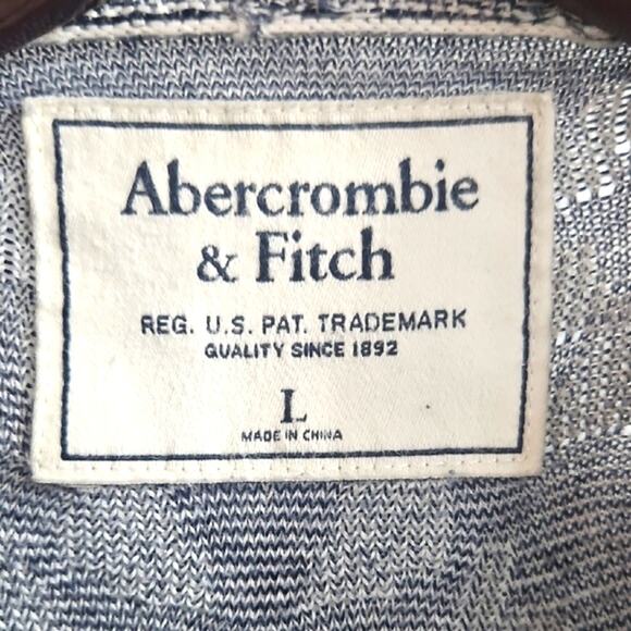 Abercrombie & Fitch Blue and Cream Geometric Cardigan - Picture 2 of 7